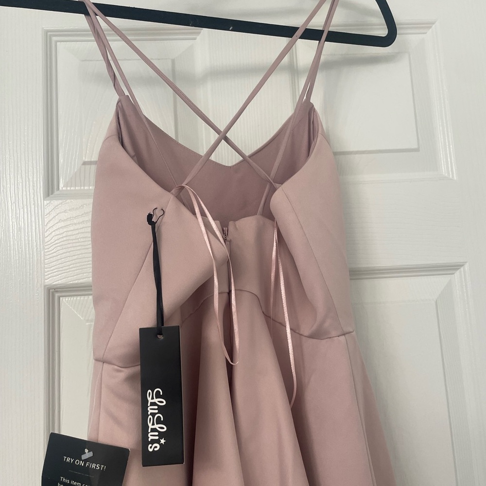 With tags never worn - Picture 2 of 3